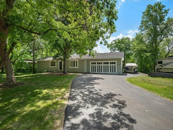 15735 Gleason Lake Dr, Plymouth, MN 55447