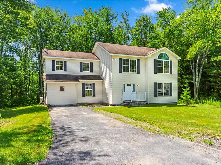 1229 Fern Dr — Photo 1