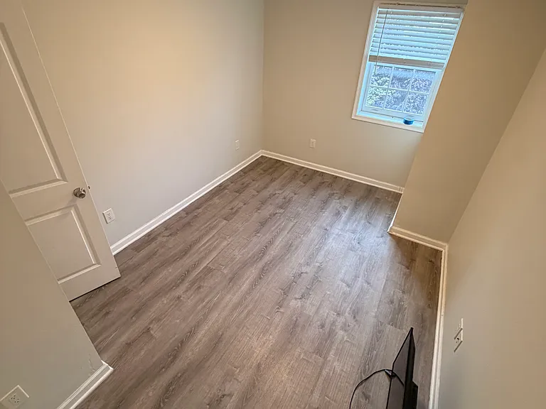1921 Rosedale St NE #3 — Photo 24