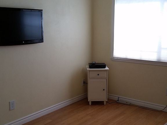 4th image of 23848 Friar St