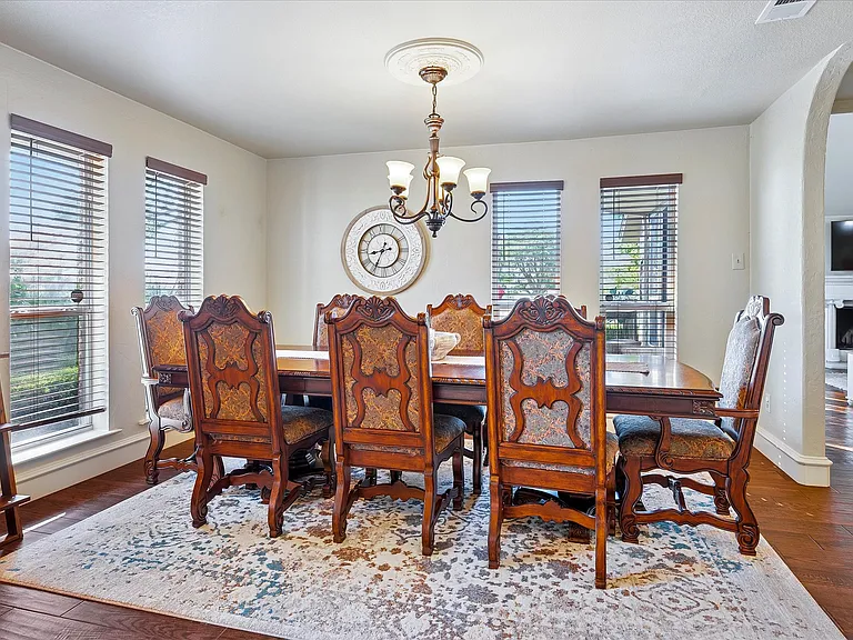 2309 Parker Rd — Photo 7