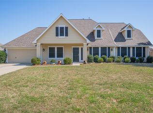 22402 Rumbling Creek Ln, Tomball, TX 77375