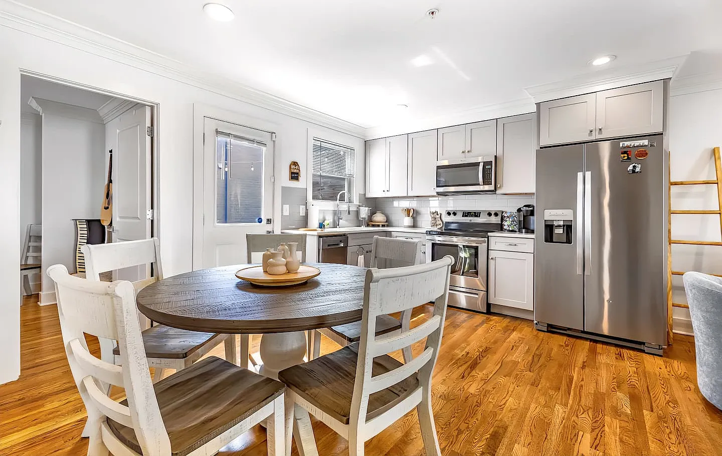 2 bed, 840 sqft, $2,495 — Photo 4