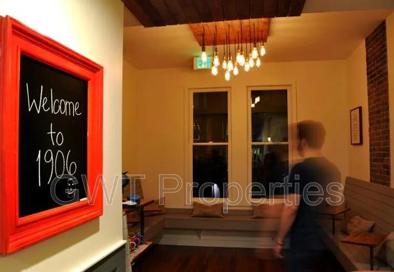 1906 Mission St #206 — Photo 4