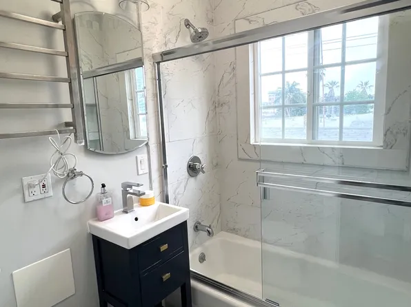 135 Bonito Ave APT 17, Long Beach, CA 90802