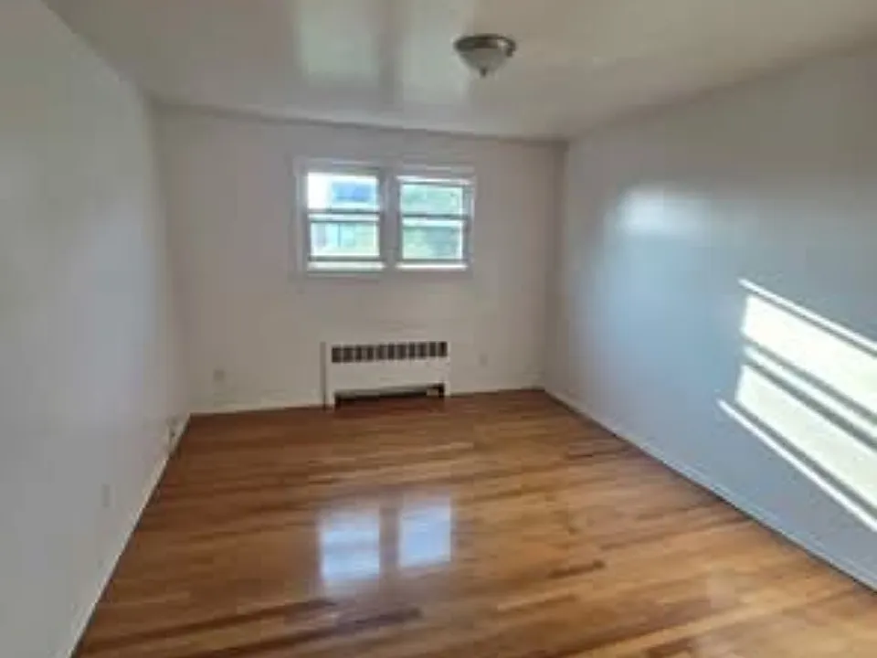 383 Anderson Ave #2