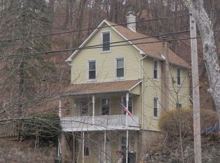 205 Macopin Rd, Bloomingdale, NJ 07403