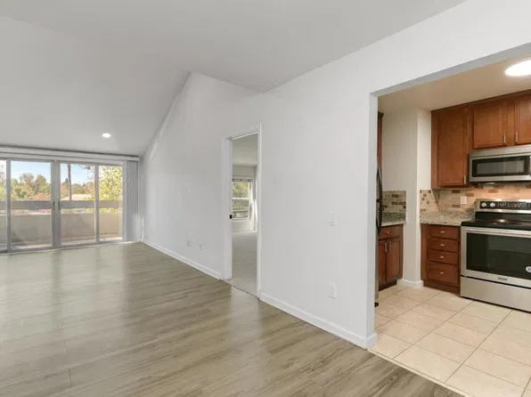 1350 N Escondido Blvd APT 44, Escondido, CA 92026