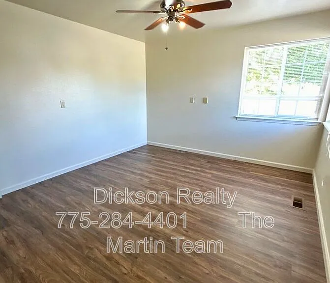 1227 Green Valley Dr — Photo 16
