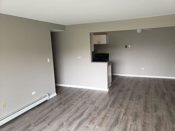 3rd image of 7422 Brookdale Dr APT 106