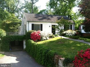 5404 Wilson Ln, Bethesda, MD 20814