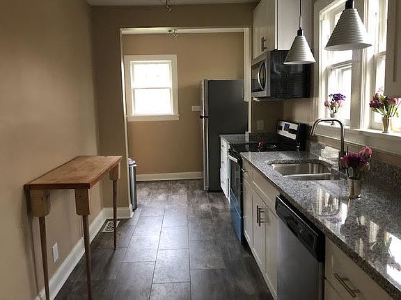 Every updated appliance you could want.