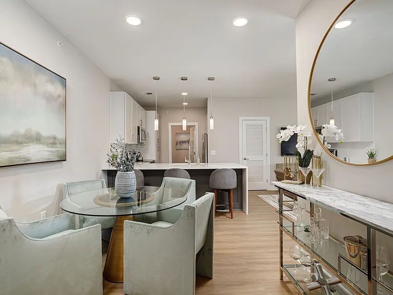 Clear Creek Springdale Apartments — Photo 8