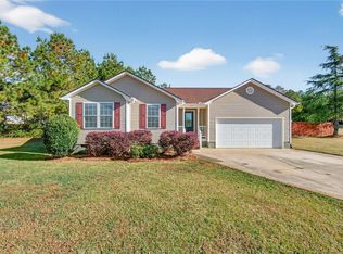 1462 Red Barn Rd, Liberty, SC 29657