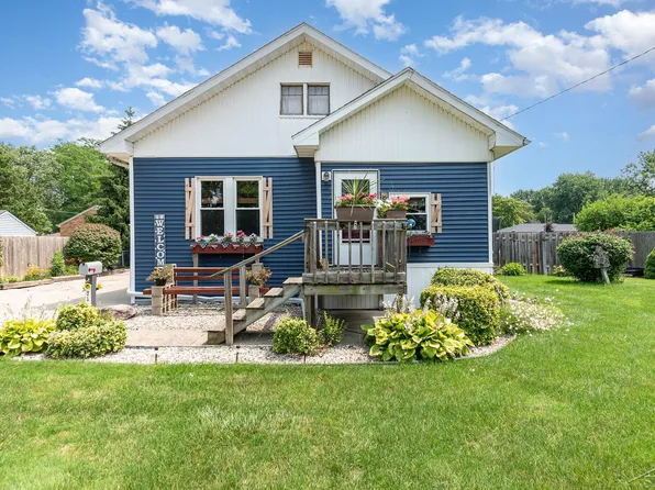 934 Malzahn St, Saginaw, MI 48602