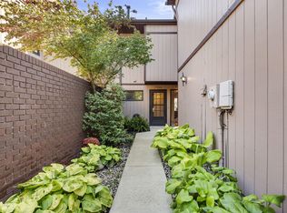2208 Bayview Dr, Michigan City, IN