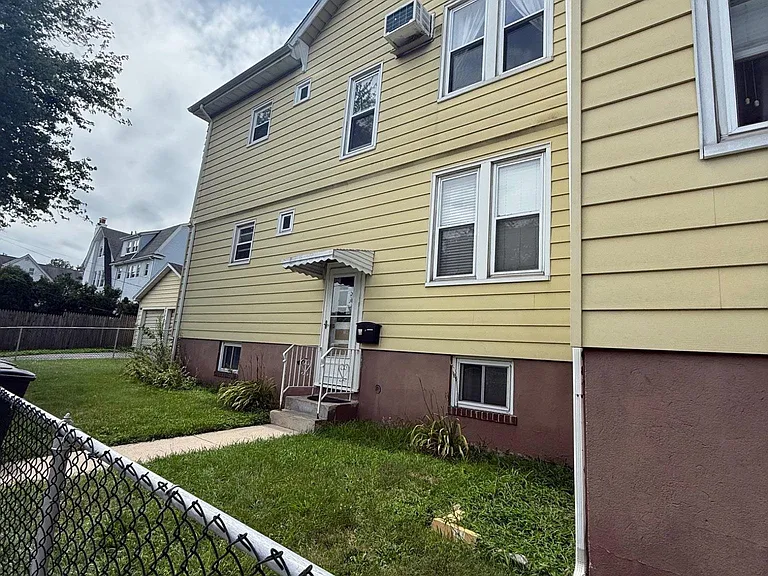 170 Laurel Ave #3 — Photo 3