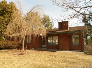 82 Trout Stream Dr, Vernon, CT 06066