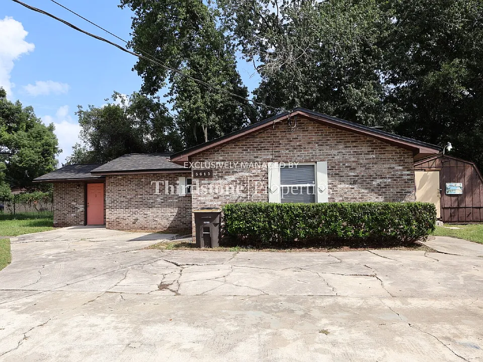 5615 Atlee Ave