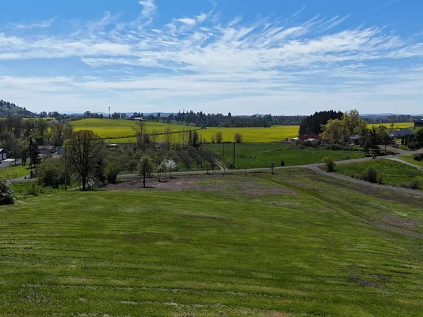 857 Meadows Ln SE, Jefferson, OR 97352