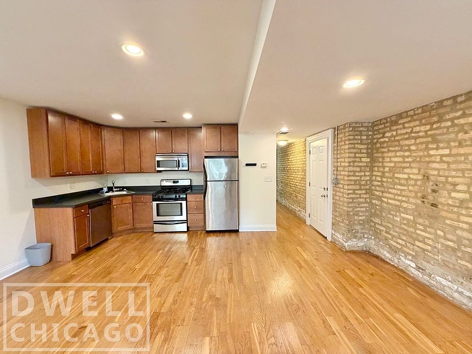1st image of 2822 N Albany Ave #G
