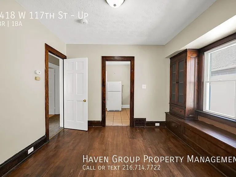 3418 W 117th St #UP — Photo 7
