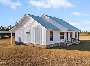 3859 Woodrest Rd, Cottondale, FL 32431
