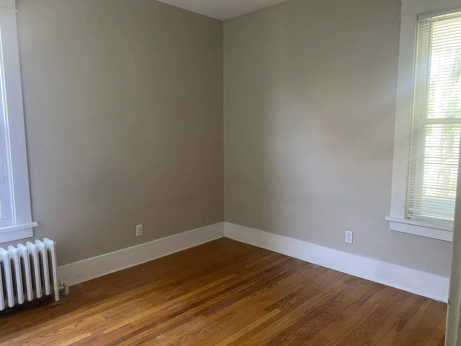 3 bed, 1.0 bath, $1,950 — Photo 4