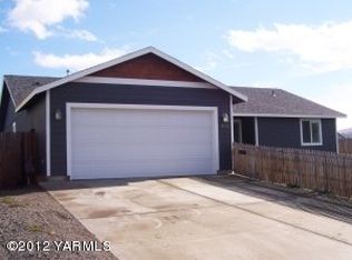405 Satus Pl, Moxee, WA