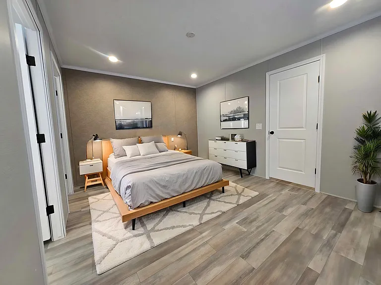 29800 Guilford Cir #460 — Photo 8