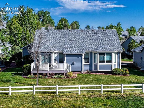 3rd image of 4190 Greens Dr
