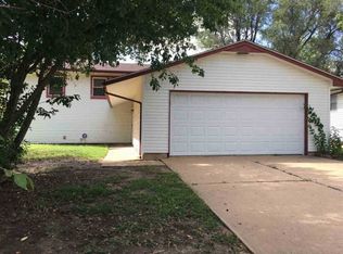 3013 W Hadden Ave, Wichita, KS 67217