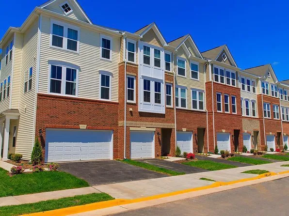 21754 Harroun Ter, Ashburn, VA 20147