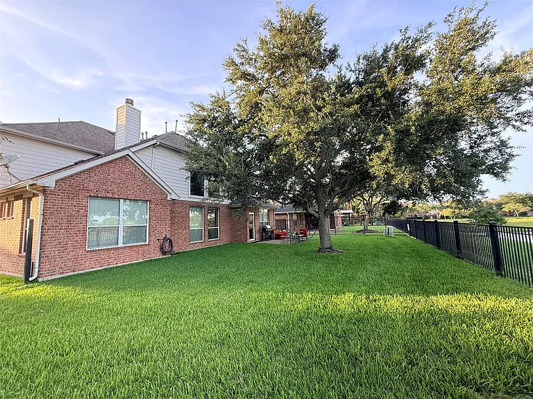 2144 Brittany Colony Dr — Photo 43