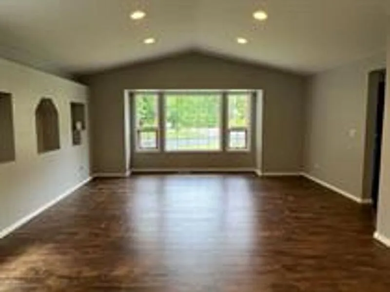 3 bed, 2.5 bath, 2000 sqft, $3,250 — Photo 3