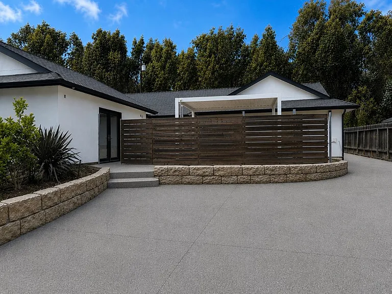 337 Pebble Beach Dr — Photo 1