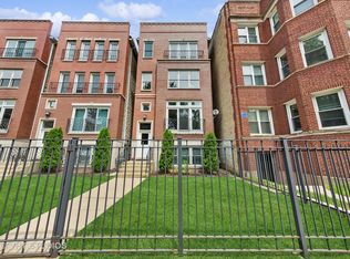 932 W George St APT 2, Chicago, IL 60657