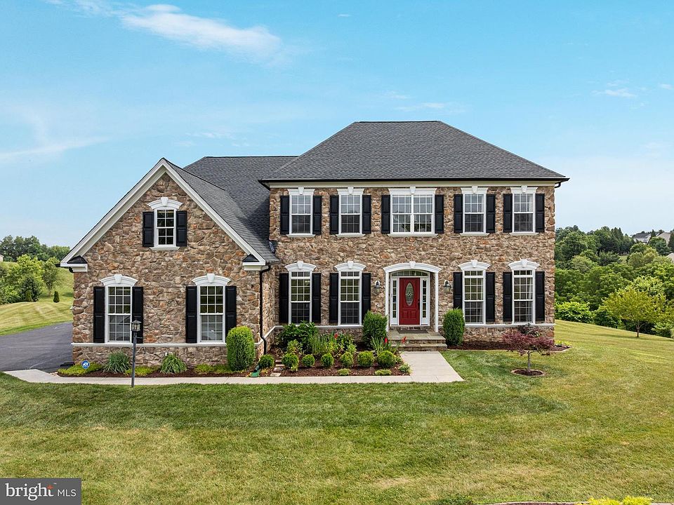 1st image of 38786 Rambling Farm Dr