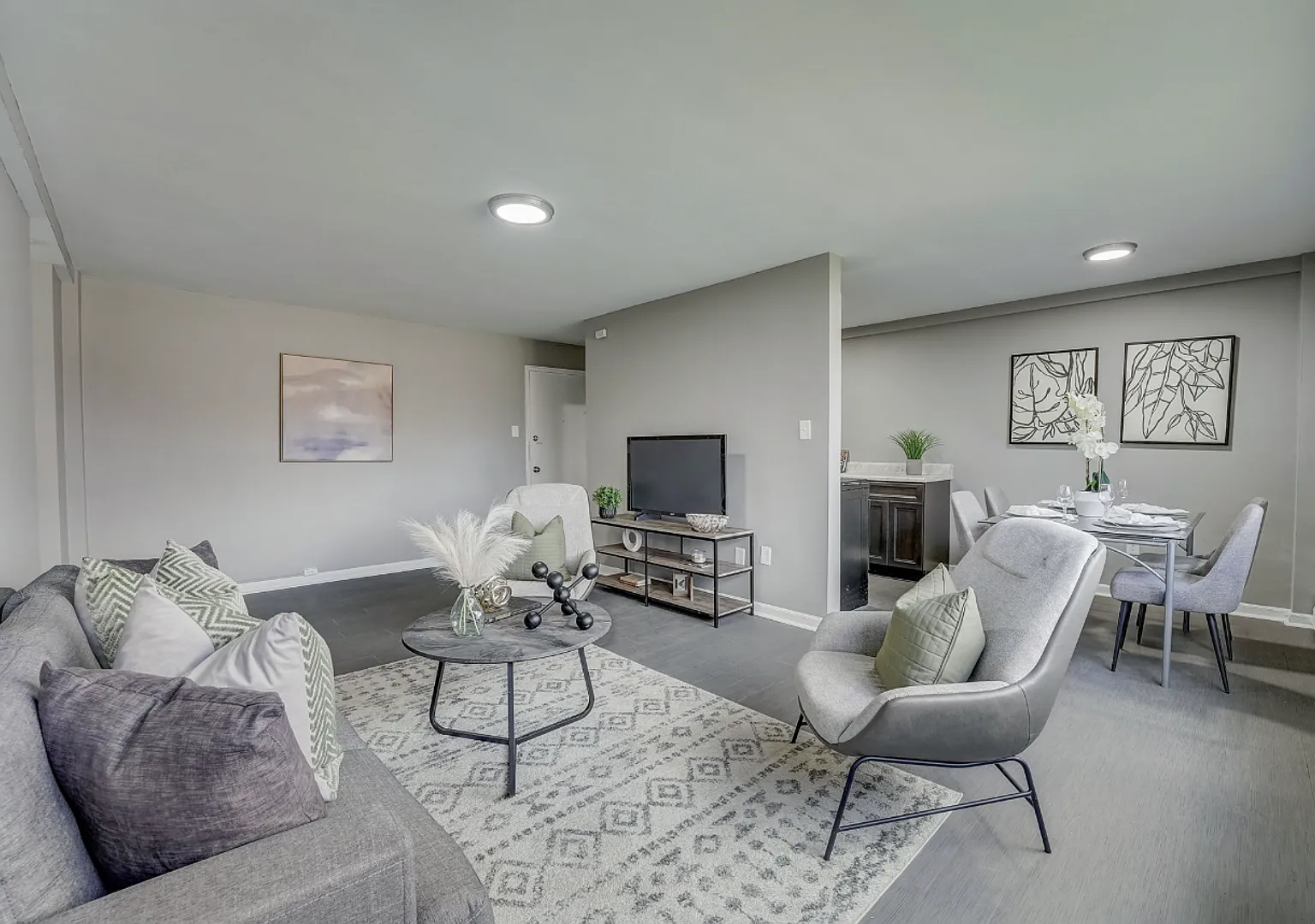 Woodbrook House Apartments — Photo 4