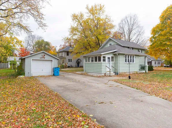 1120 Sycamore St, Niles, MI 49120