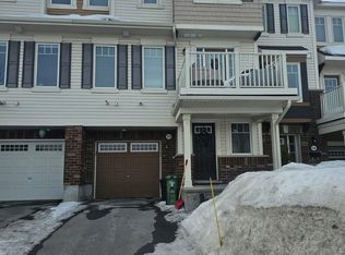 910 Fameflower St, Ottawa, ON K2J6H3