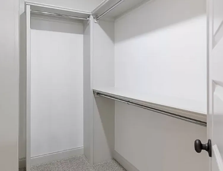 4047 Gramercy Dr — Photo 10