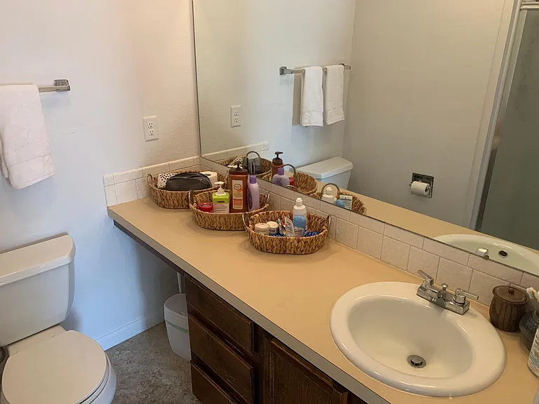 1738 Brookhaven Cir W #A — Photo 16