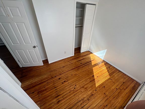 2nd image of 414 Barnegat Ave