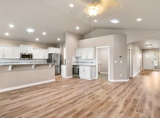 4485 SW Salmon Ave, Redmond, OR 97756