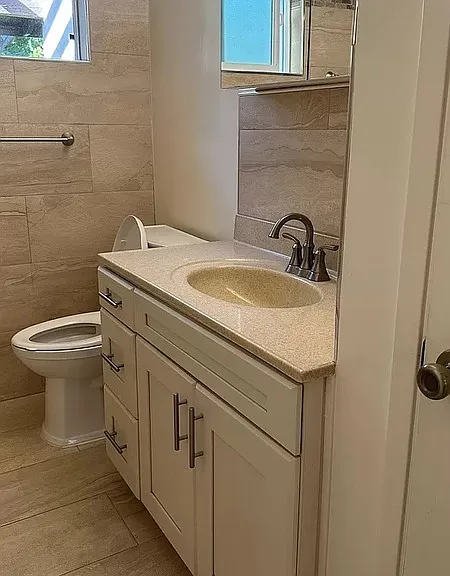214 Waverley St #5 — Photo 1