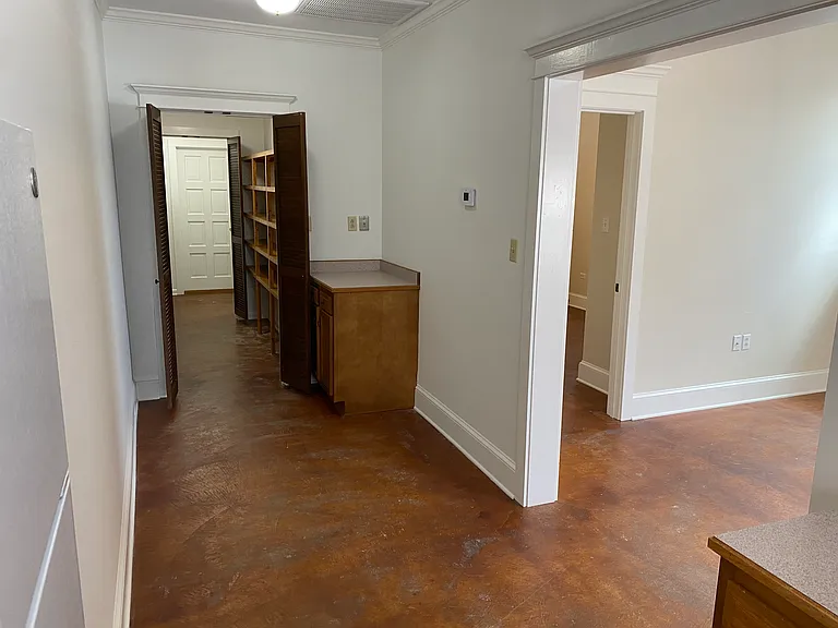 529 Saint Louis St — Photo 15