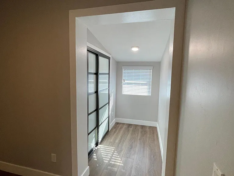 3128 Grim Ave — Photo 11