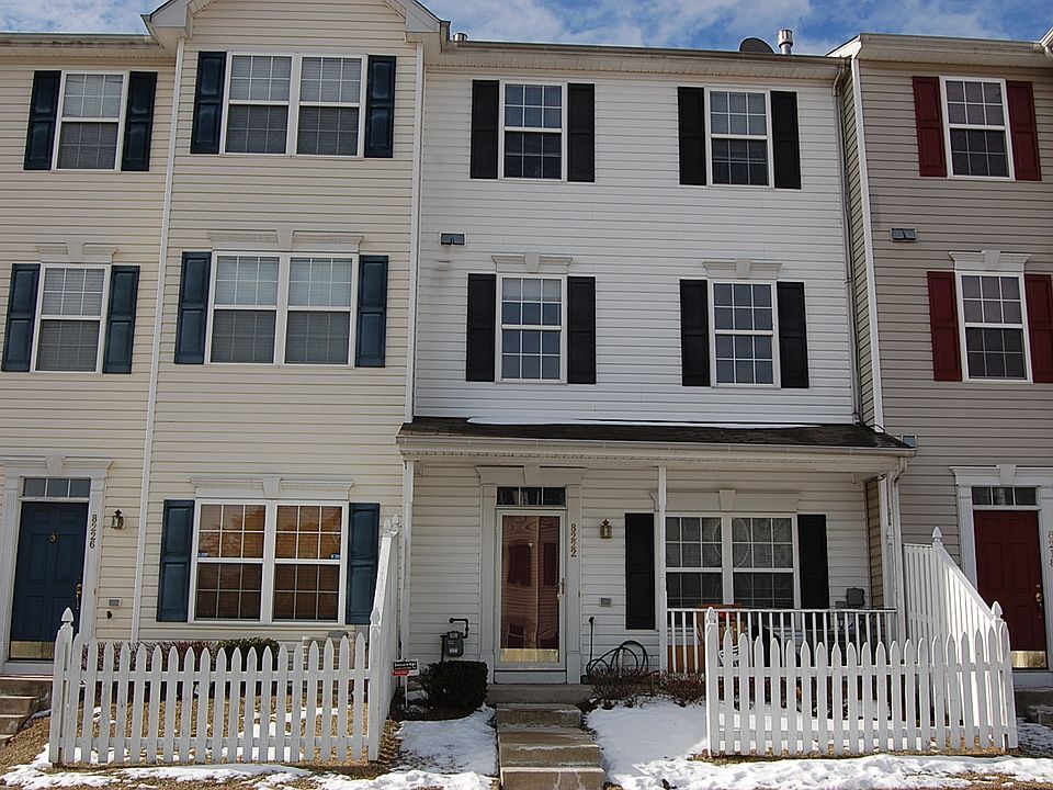 1st image of 8222 Barrington Ct