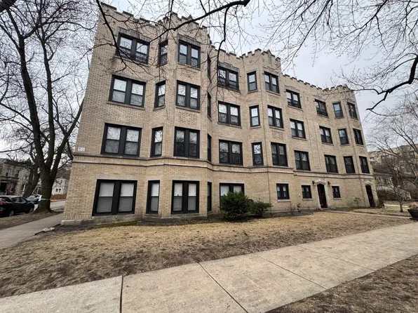 1905 W Estes Ave #1, Chicago, IL 60626
